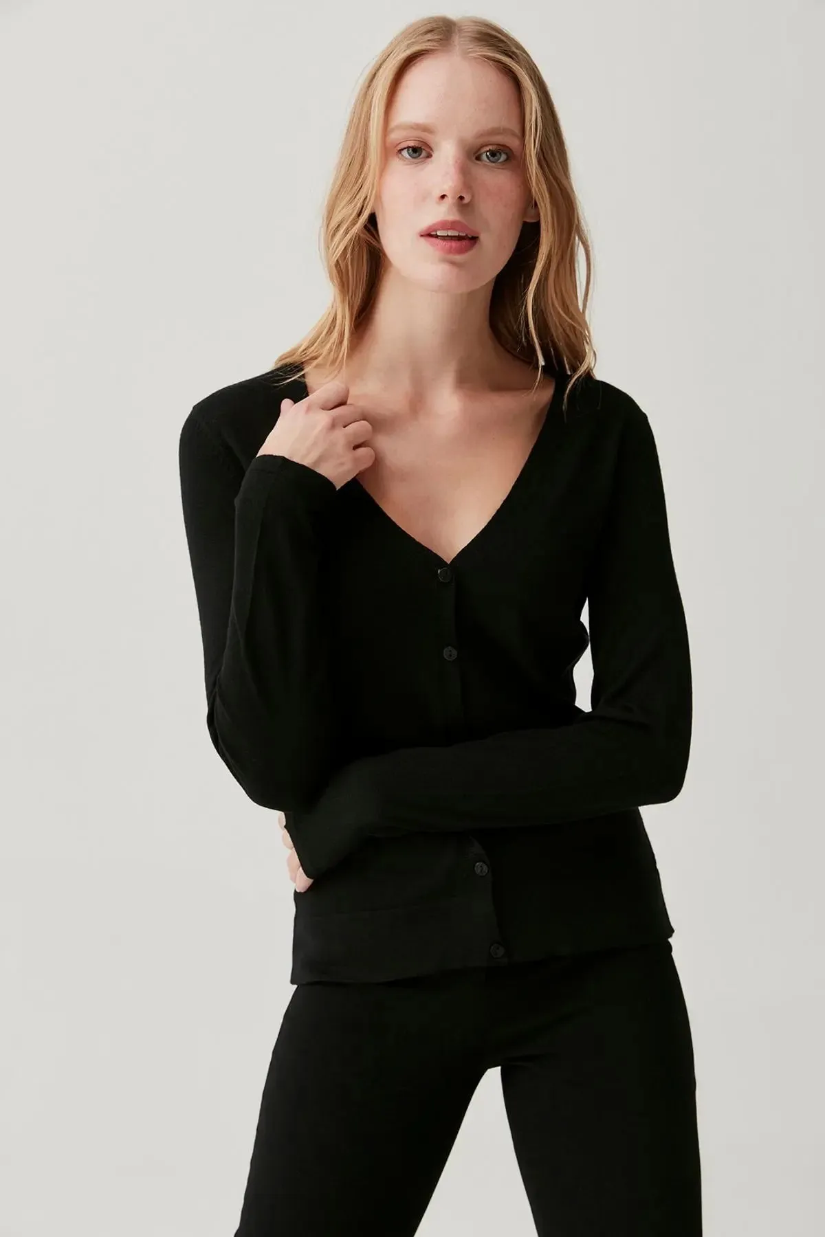 Black Silk and Cashmere Aleyna Women's Cardigan