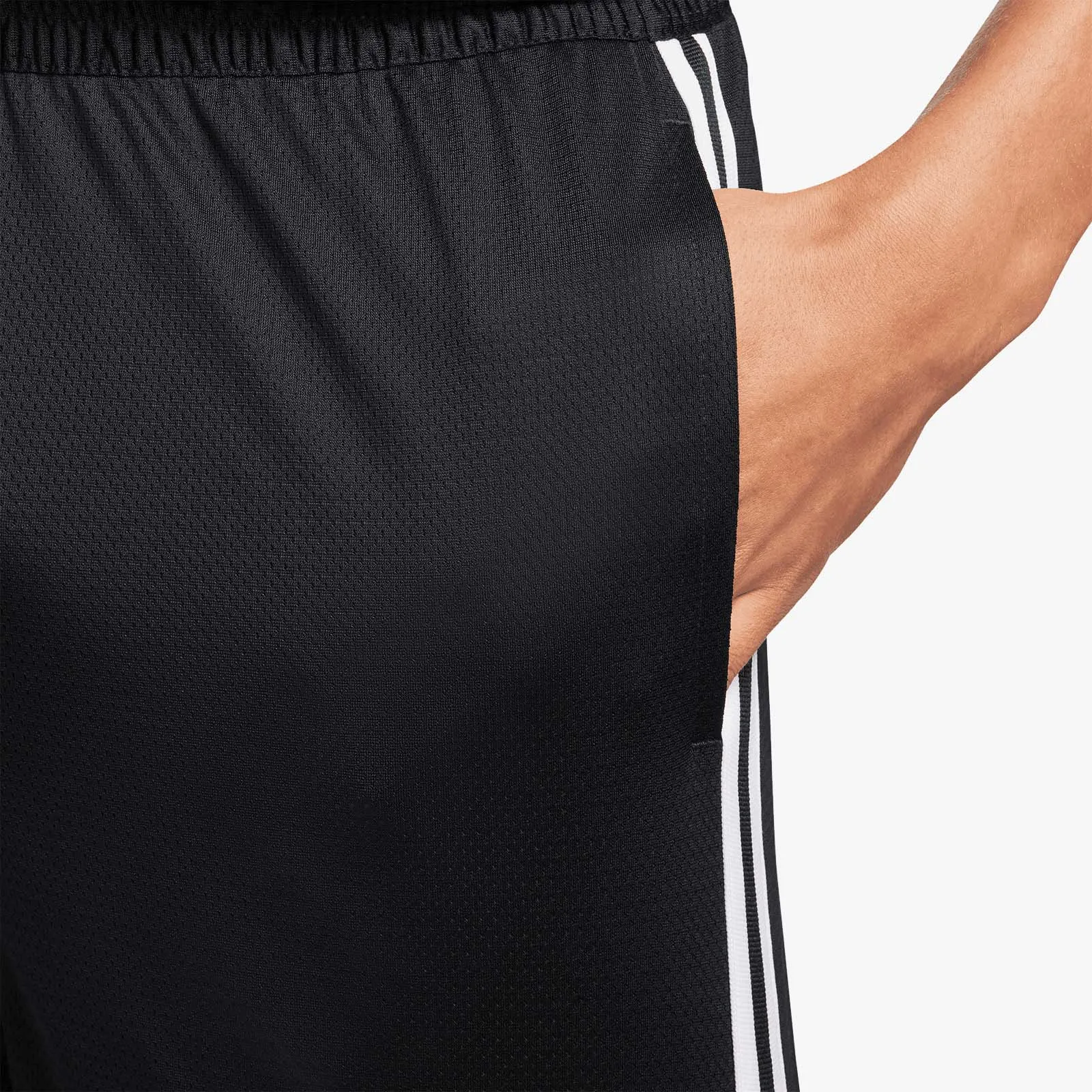 DNA Dri-FIT 8" Mesh Shorts - Black/White