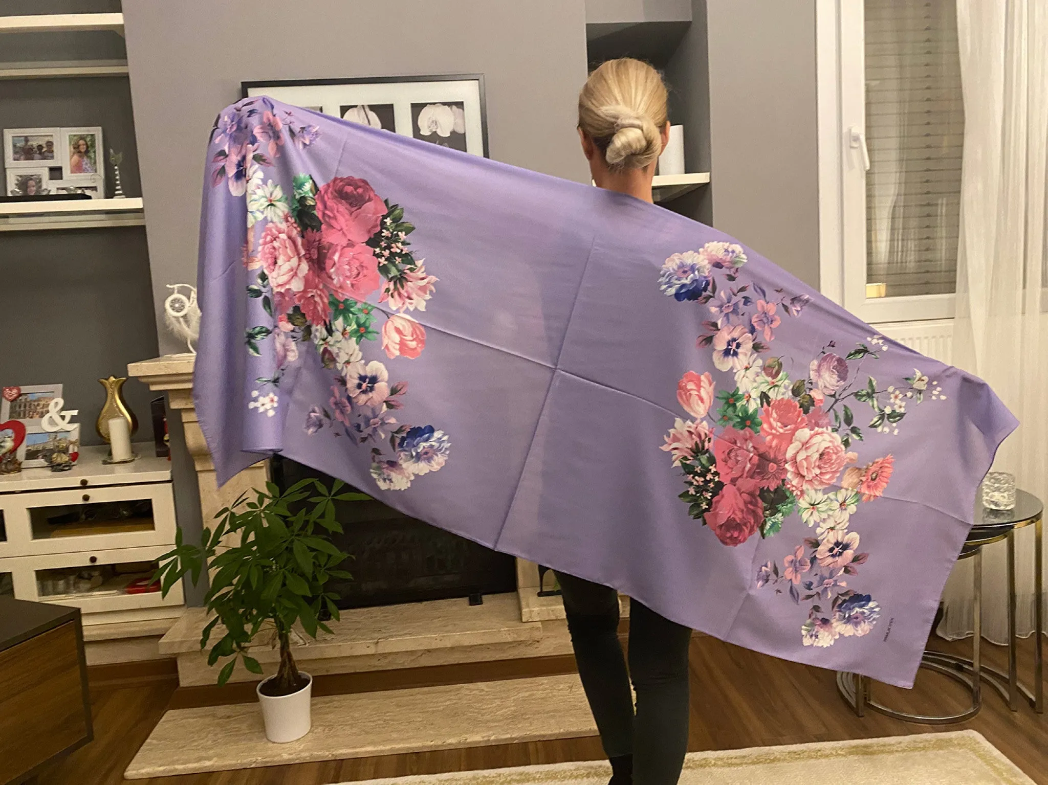 Fashion Tight Flower Patterned Shawls